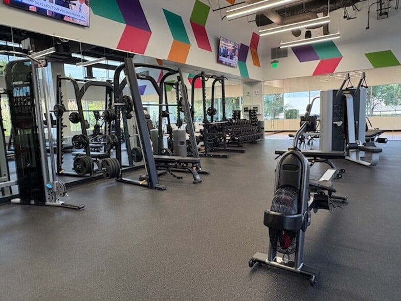 3415 S sepulveda Blvd, Los Angeles, CA for lease - Interior Photo - Image 3 of 3