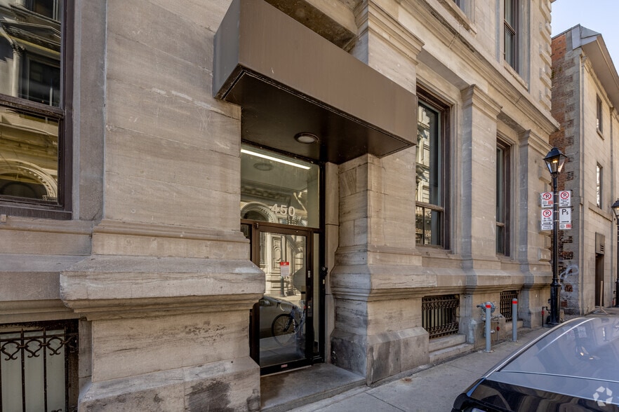 450 Rue Sainte-Hélène, Montréal, QC à vendre - Photo du bâtiment - Image 2 de 3