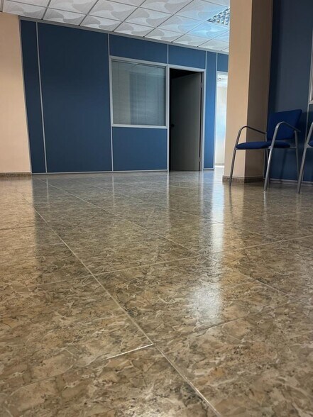 Office in El Ejido, Almería for lease - Primary Photo - Image 2 of 9