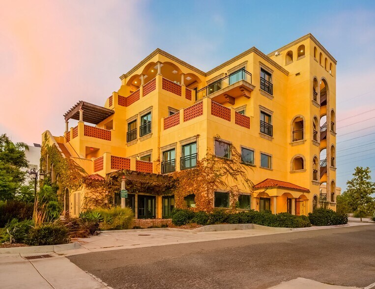 2180 S El Camino Real, Oceanside, CA à vendre - Photo principale - Image 1 de 24