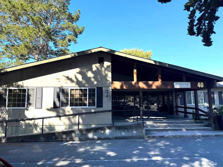 40 Dormody Ct, Monterey, CA à louer - Photo du bâtiment - Image 3 de 12