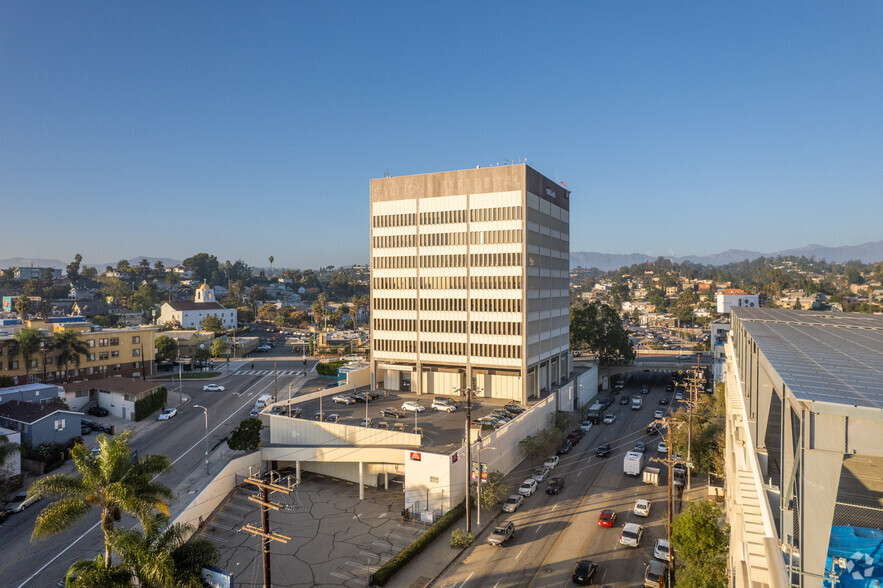 1910 W Sunset Blvd, Los Angeles, CA à louer - Photo du b timent - Image 2 de 5