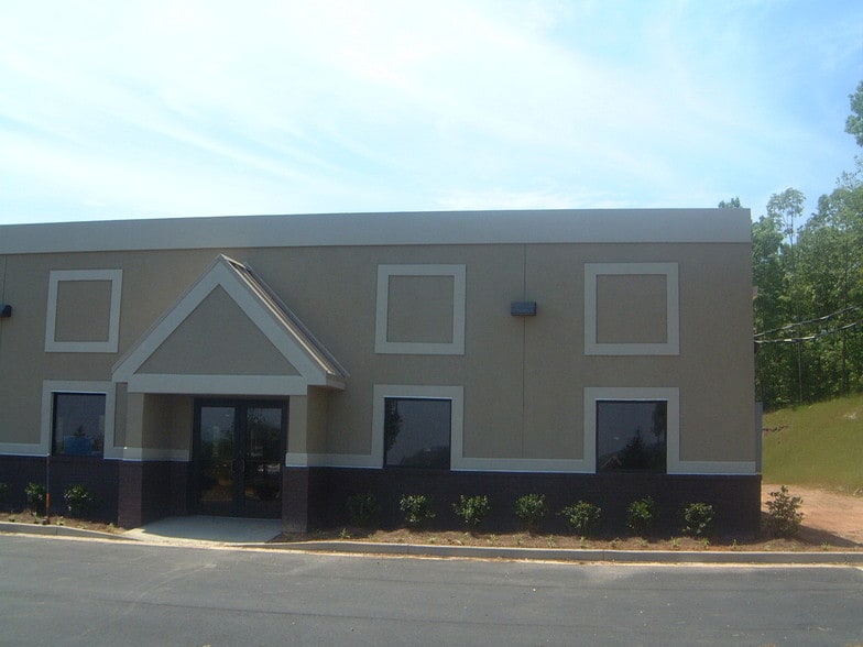 3768 Peachtree Crest Dr, Duluth, GA for lease - Building Photo - Image 3 of 7
