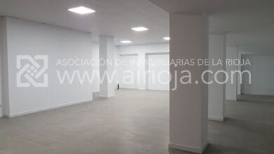 Retail in Logroño, La Rioja for lease Interior Photo- Image 2 of 4