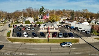 Plus de détails pour 29666 Grand River Ave, Farmington Hills, MI - Vente au détail à vendre