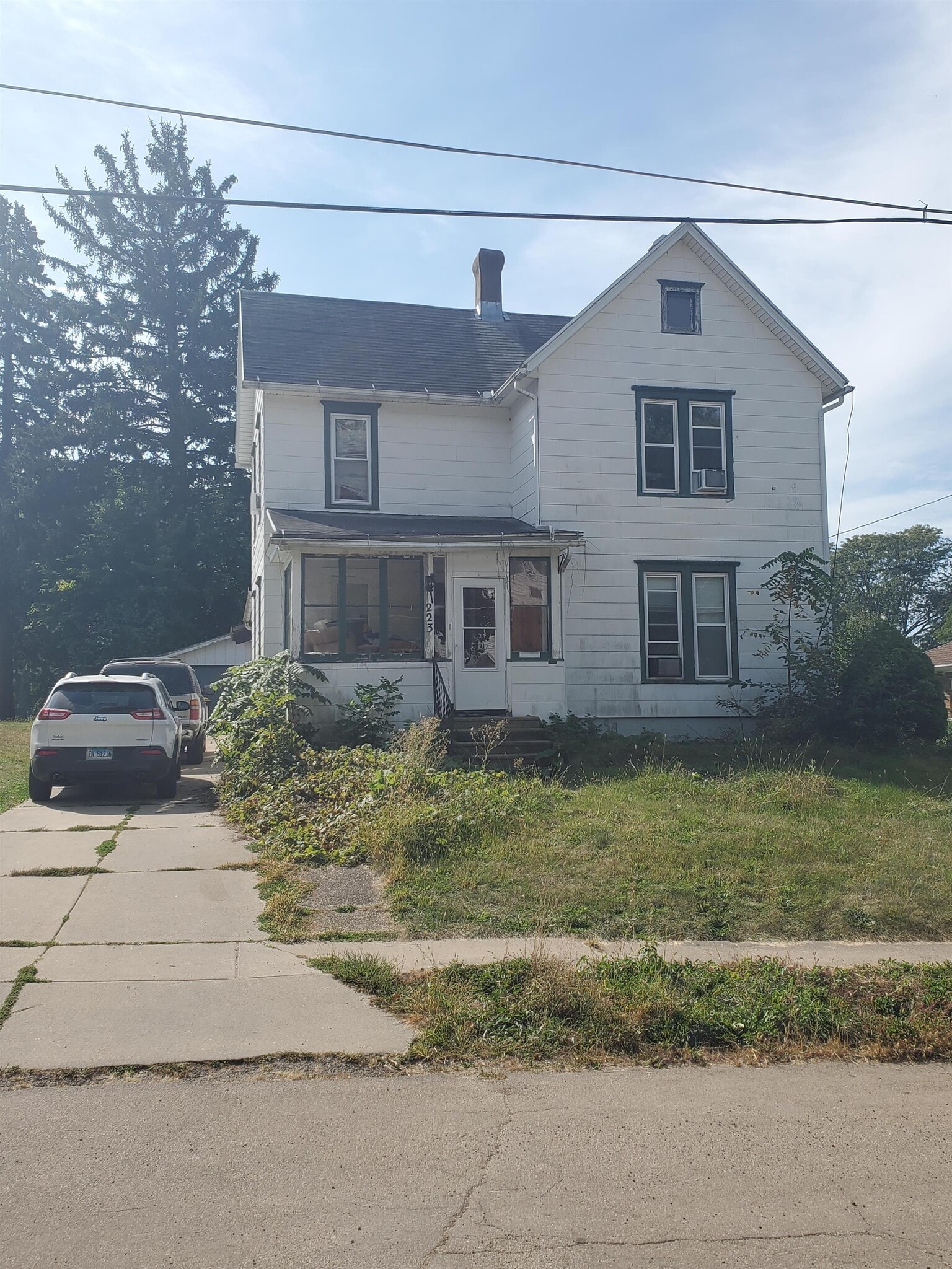 223 W Winnifred St, Freeport, IL à vendre Photo principale- Image 1 de 2