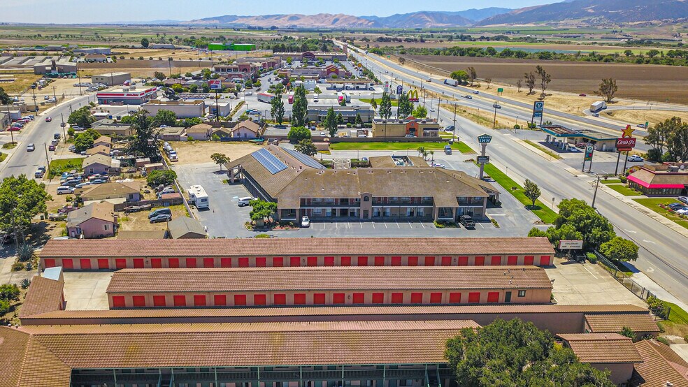 1145 Front St, Soledad, CA à vendre - Photo du bâtiment - Image 2 de 22