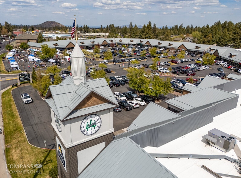 61334 S Highway 97, Bend, OR à louer - Photo du bâtiment - Image 2 de 25