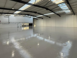 Streatham Rd, Mitcham à louer Photo intérieure- Image 2 de 3