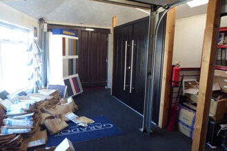 57 High Brooms Rd, Tunbridge Wells for lease Interior Photo- Image 2 of 3