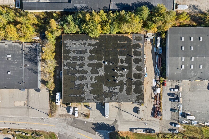 96 Commercial St, Lewiston, ME à vendre - Photo du bâtiment - Image 2 de 12