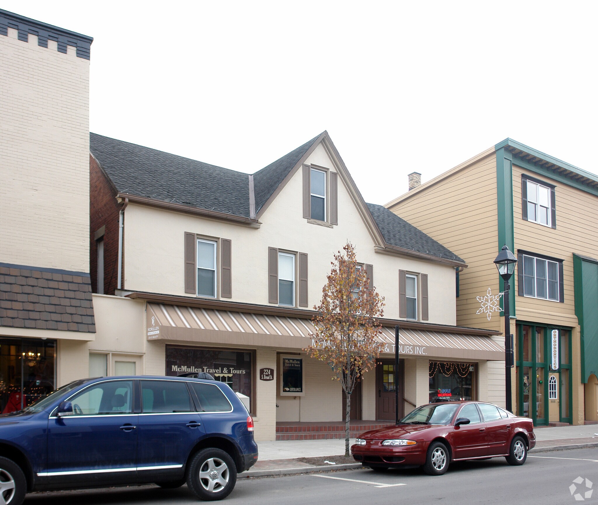 226 S Broad St, Grove City, PA for lease Primary Photo- Image 1 of 3