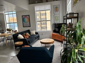742-748 S Hill St, Los Angeles, CA for lease Interior Photo- Image 1 of 7