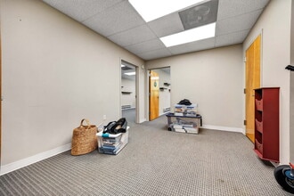 755 New York Ave, Huntington, NY for lease Interior Photo- Image 1 of 4