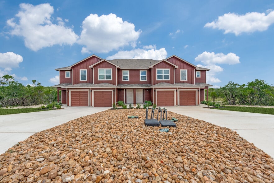 723-735 Abigail Aly, San Antonio, TX for sale - Building Photo - Image 1 of 22