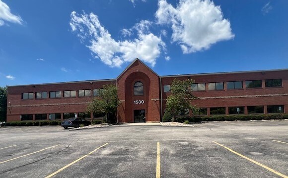 1530 N Randall Rd, Elgin, IL à louer - Photo du bâtiment - Image 2 de 20