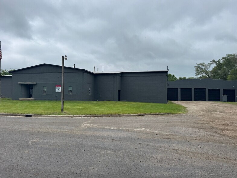 280 S Edison St, Battle Creek, MI à louer - Photo du bâtiment - Image 2 de 20