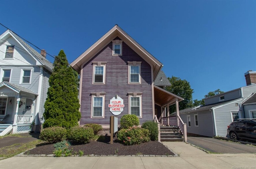 71 High St, East Haven, CT à vendre - Photo du bâtiment - Image 2 de 16