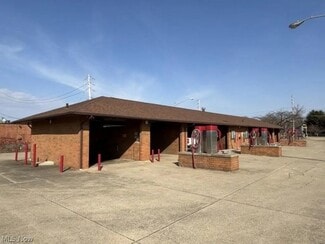 More details for 36161 Lake Shore Blvd, Eastlake, OH - Specialty for Sale