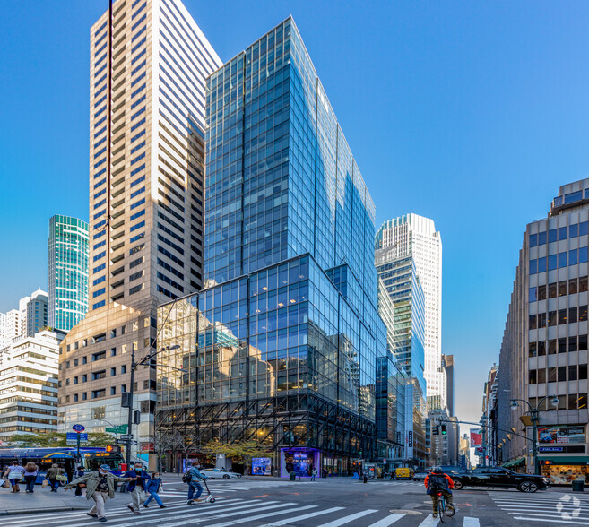 565 Fifth Ave, New York, NY for lease - Primary Photo - Image 1 of 1