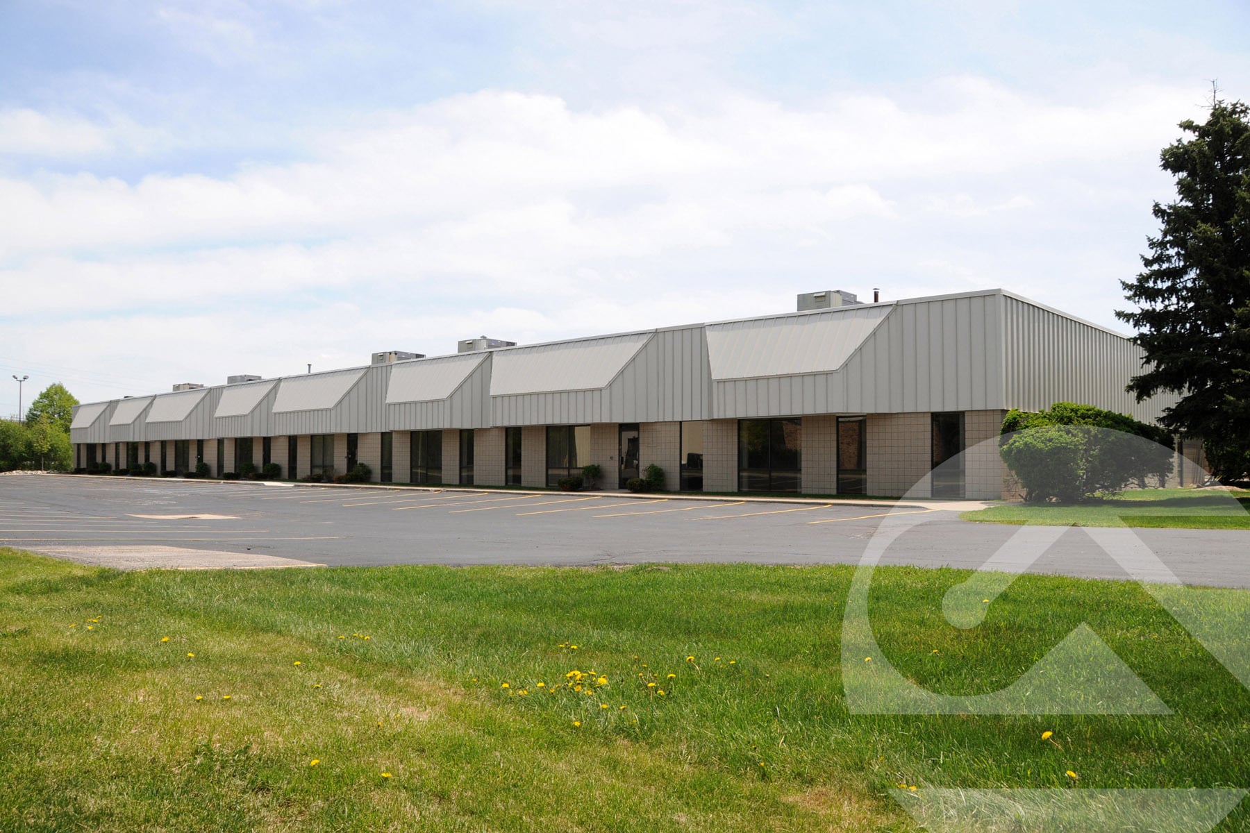 3901-3913 Varsity Dr, Ann Arbor, MI for lease Building Photo- Image 1 of 7