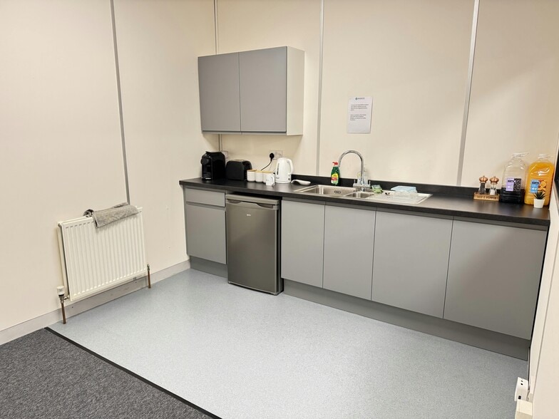 Wainwright Rd, Worcester for lease - Building Photo - Image 2 of 6