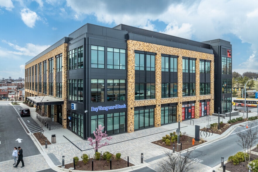 5525 Eastern Avenue, Baltimore, MD for lease - Primary Photo - Image 1 of 5