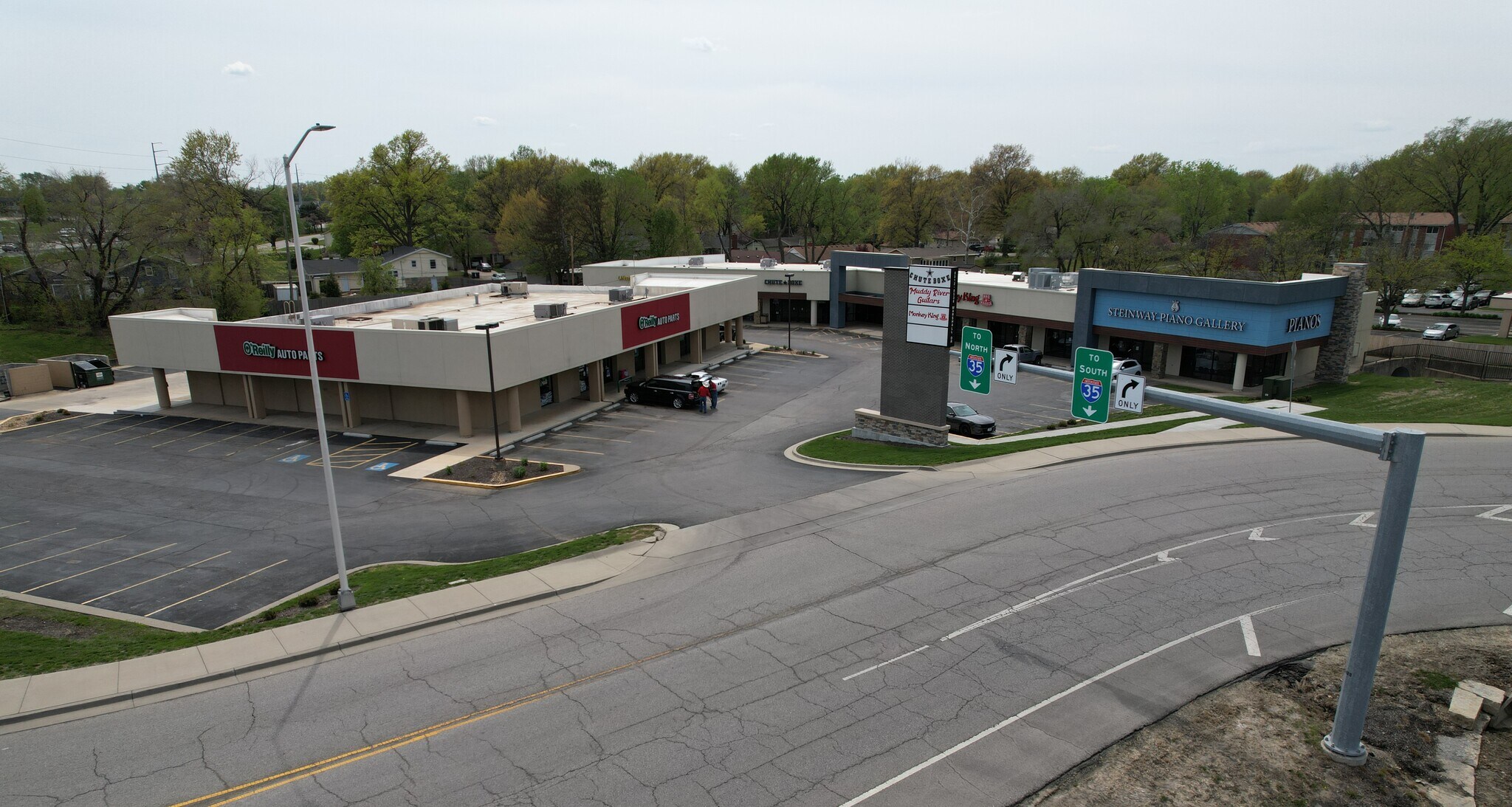 9500 Marshall Dr, Lenexa, KS à louer Photo du bâtiment- Image 1 de 5