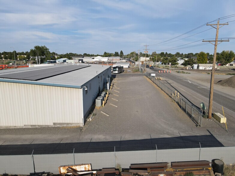 1992 Saint St, Richland, WA à vendre - Photo du bâtiment - Image 3 de 34