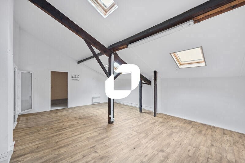 Flex in Malakoff for sale - Interior Photo - Image 1 of 14