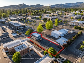 Plus de détails pour 735 SE 7th St, Grants Pass, OR - Bureau à vendre