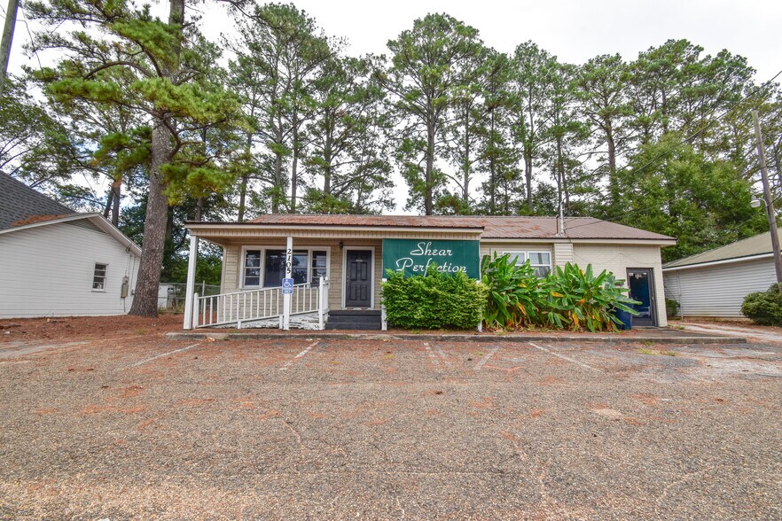 2105 Lurleen B Wallace Blvd, Northport, AL à vendre - Photo principale - Image 1 de 5