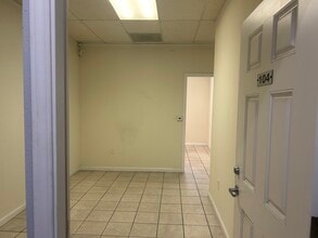 871 Coleman Ave, San Jose, CA à louer Photo intérieure- Image 1 de 7