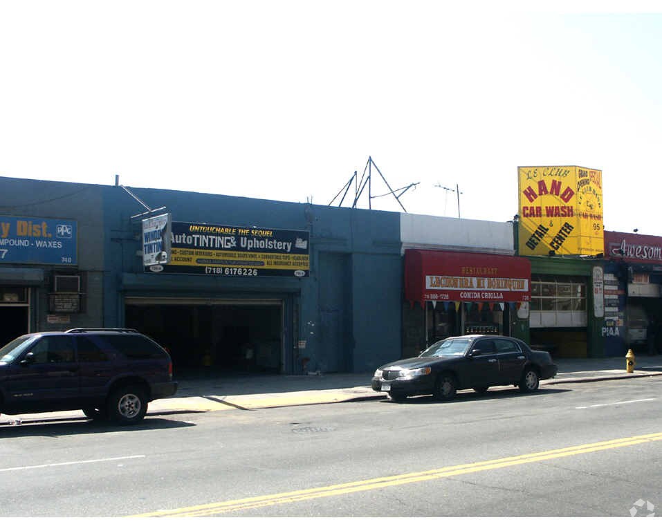 738 Southern Blvd, Bronx, NY à vendre Photo principale- Image 1 de 34