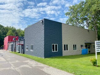 Plus de détails pour 576 Industrial Pky, Chagrin Falls, OH - Commerce de détail à louer