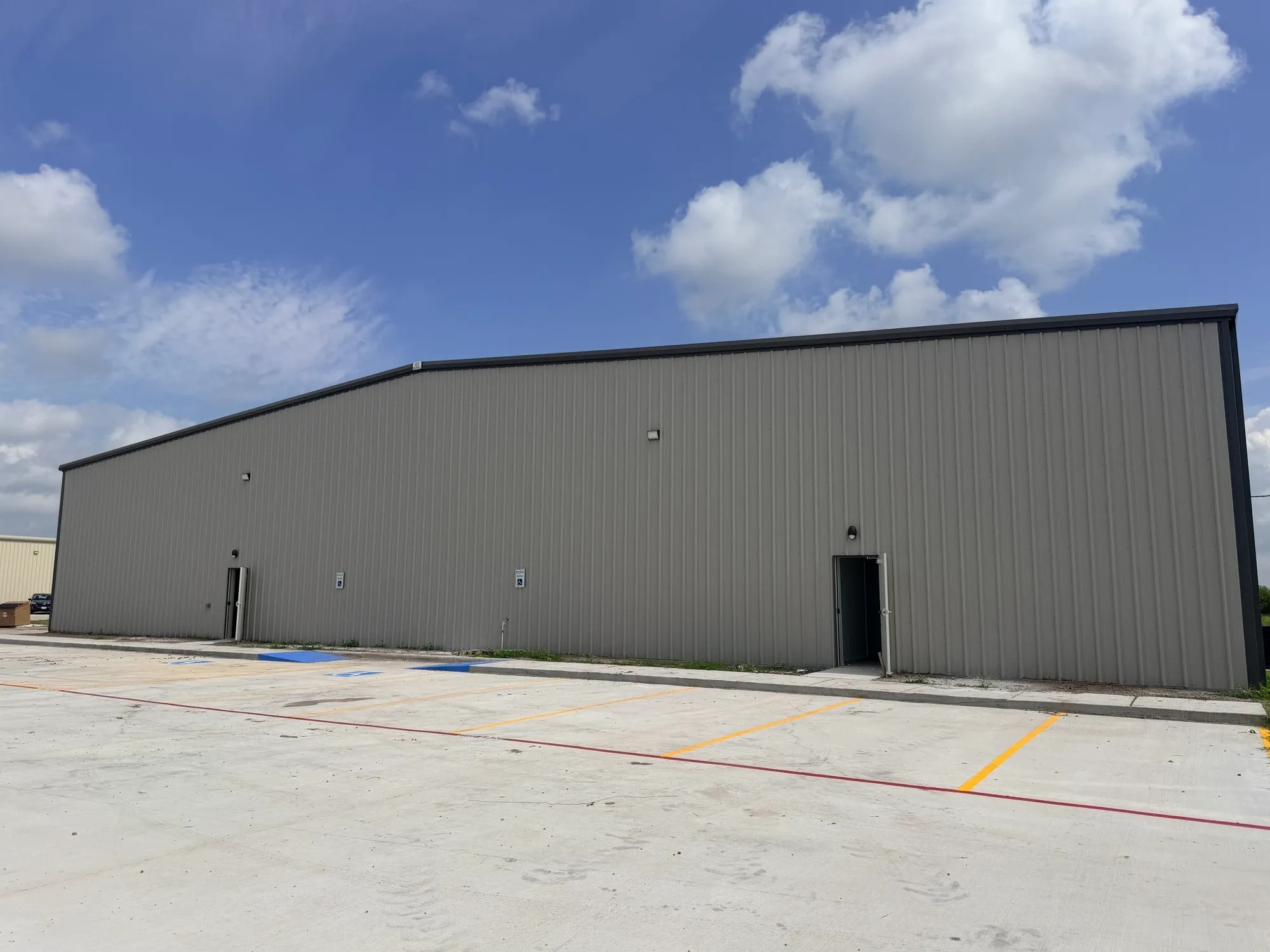 1746 Laguna Cir, Harlingen, TX for lease Building Photo- Image 1 of 6