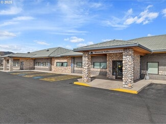 More details for 2519 Cove Ave, La Grande, OR - Health Care for Sale