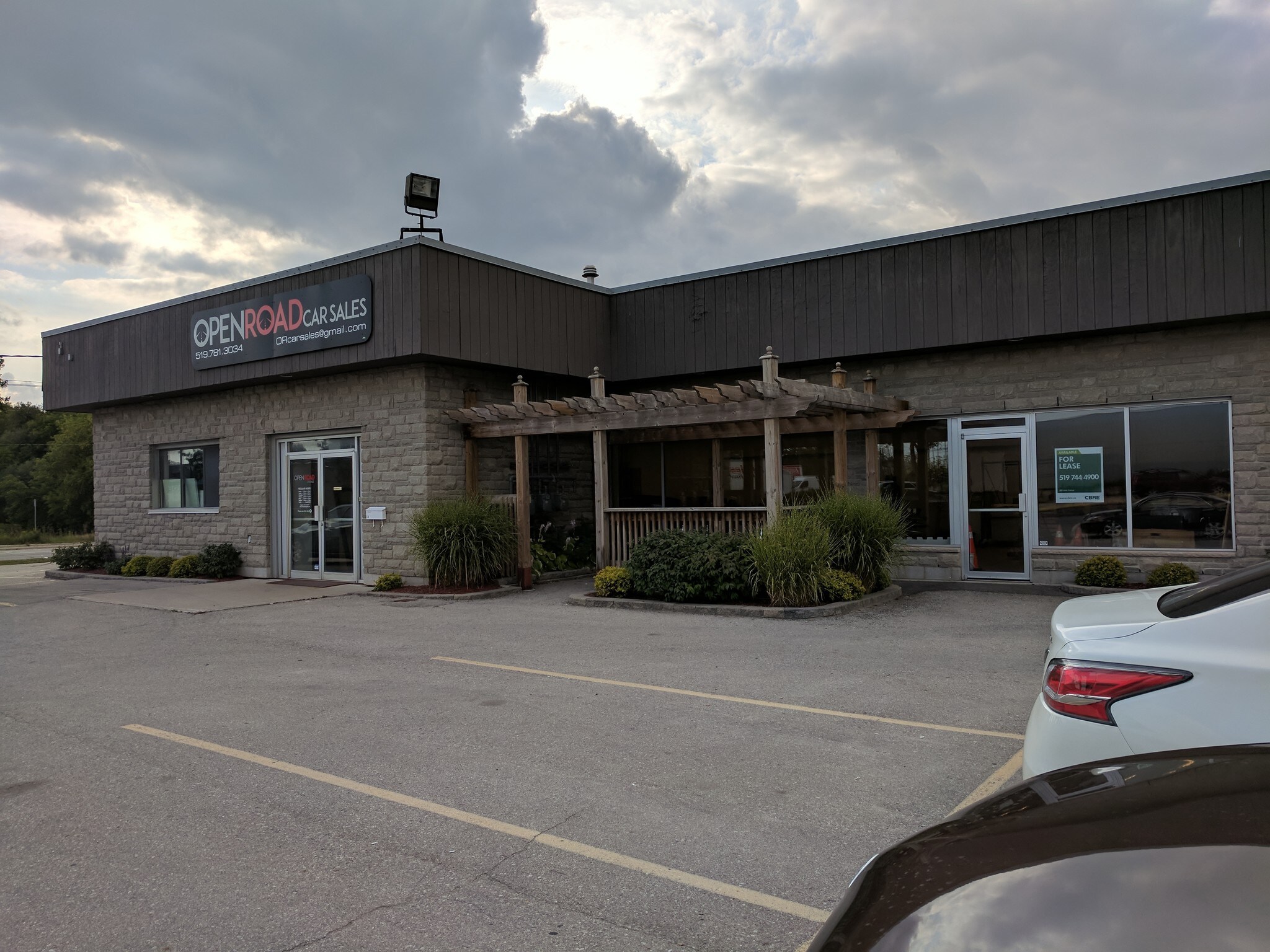 808 Courtland Ave E, Kitchener, ON for sale Building Photo- Image 1 of 1