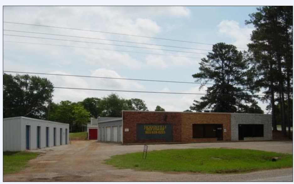 Self Storage Portfolio portfolio of 2 properties for sale on LoopNet.ca - Building Photo - Image 3 of 3