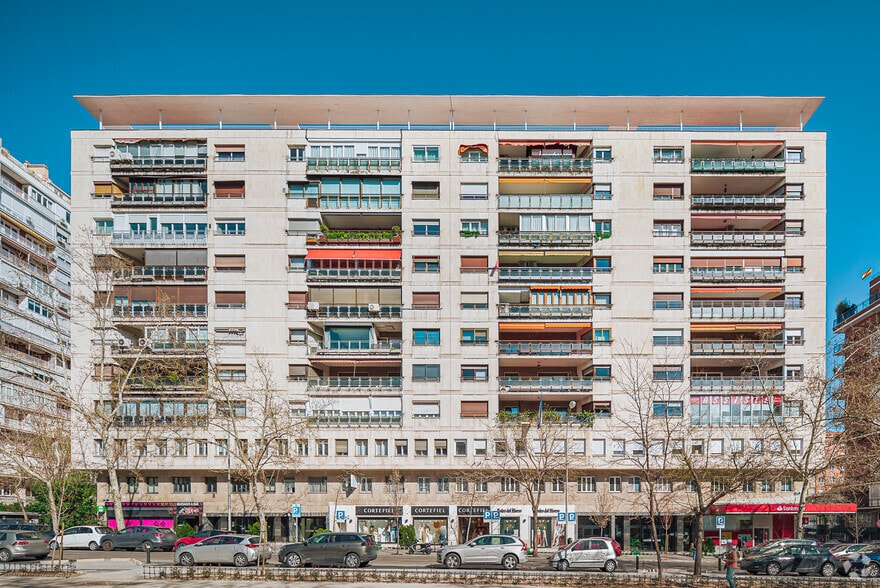 Paseo de la Castellana, 178-180, Madrid, Madrid for lease - Building Photo - Image 1 of 6