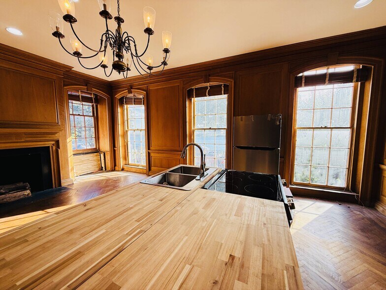 315 N Front St, Harrisburg, PA à vendre - Photo du bâtiment - Image 2 de 33