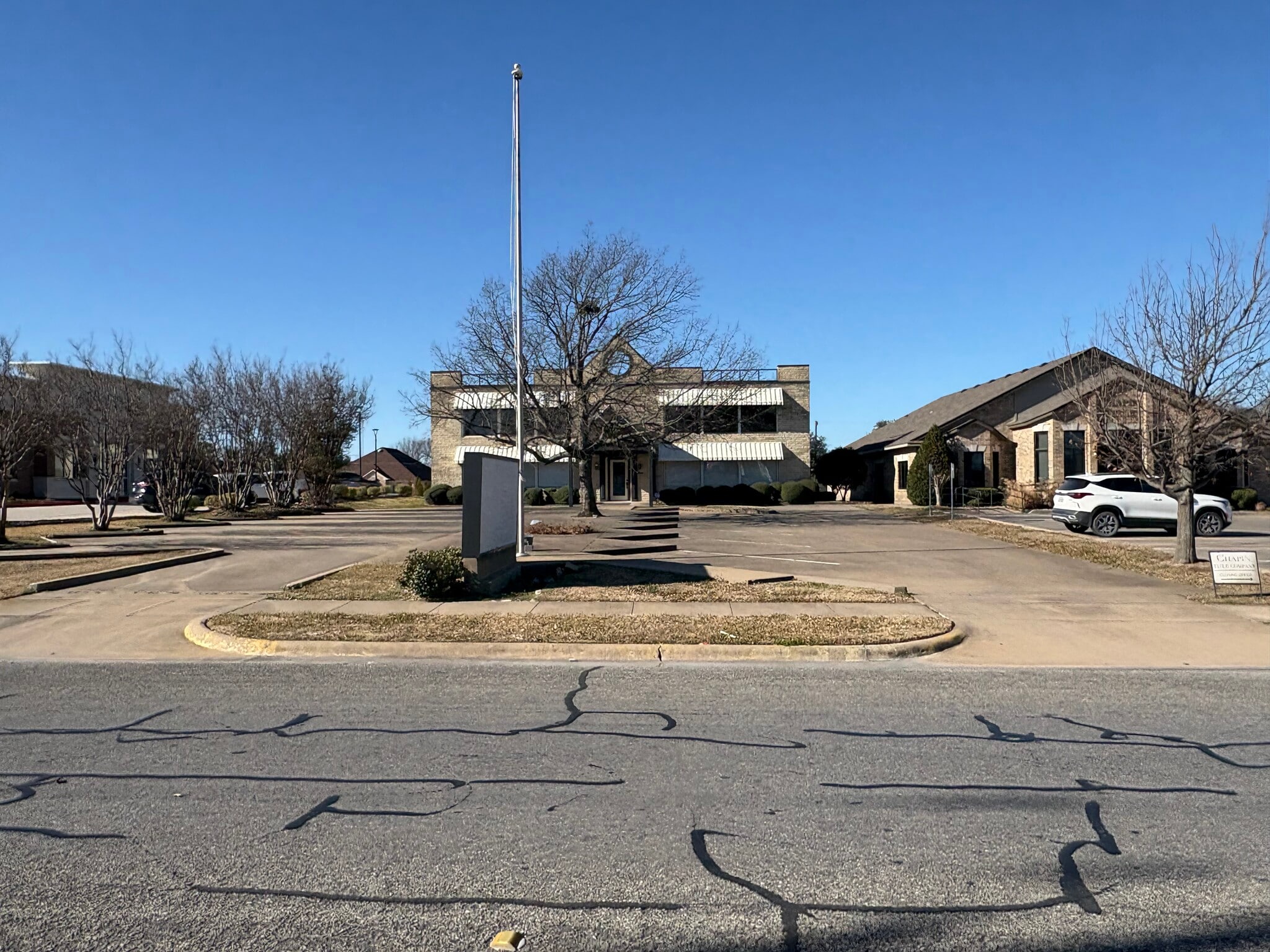 614 N Travis St, Sherman, TX à louer Photo du bâtiment- Image 1 de 25