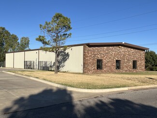 Plus de détails pour 8213 Glade Ave, Oklahoma City, OK - Industriel à louer