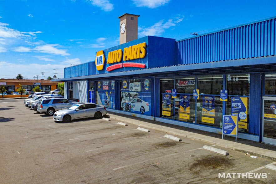 2301 Long Beach Blvd, Long Beach, CA à louer - Photo du bâtiment - Image 2 de 3
