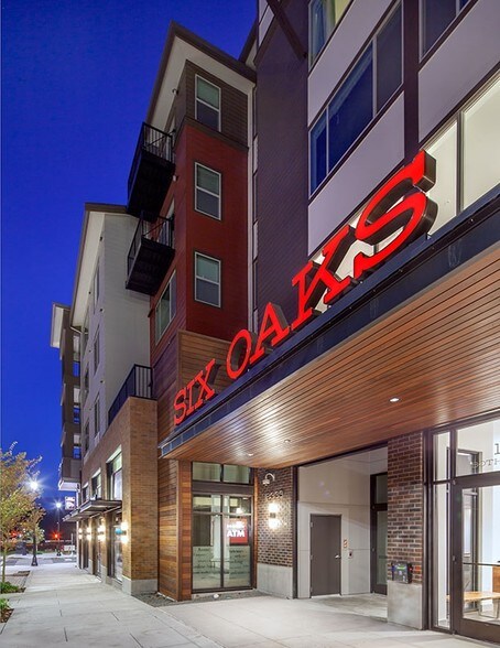 18333 Bothell Way NE, Bothell, WA à louer - Photo du bâtiment - Image 2 de 150