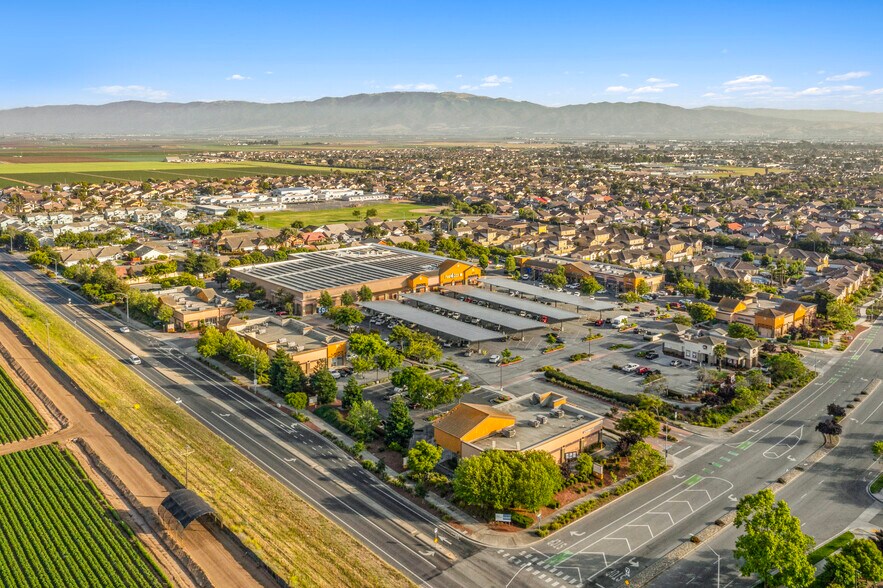 1576-1594 N Sanborn Rd, Salinas, CA à louer - Photo du bâtiment - Image 2 de 4