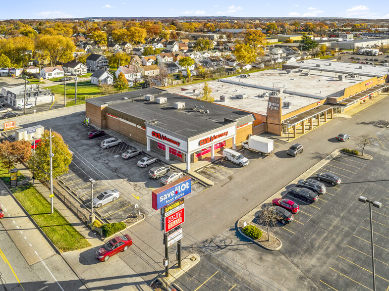 14031-14129 Puritas Ave, Cleveland, OH for lease - Building Photo - Image 2 of 5