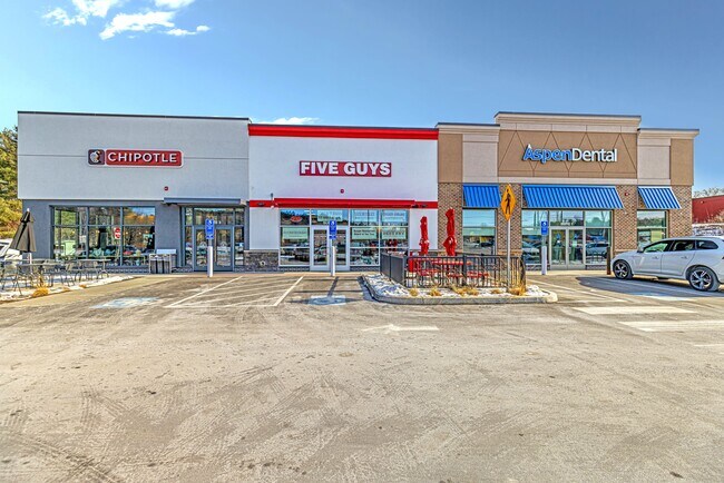 More details for 96 Storrs rd, Mansfield, CT - Retail for Sale