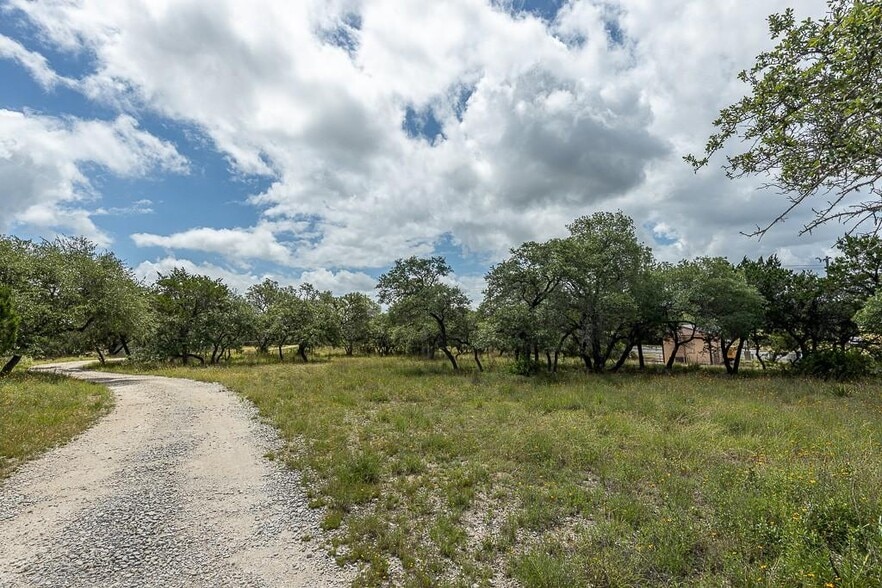 154 Linda Dr, Canyon Lake, TX à vendre - Autre - Image 3 de 6