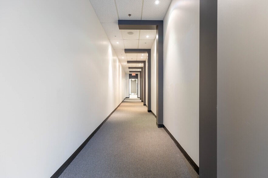 4921-4939 Rue Lévy, Saint-Laurent, QC à louer - Photo intérieure - Image 2 de 14